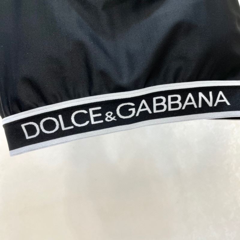 D&G